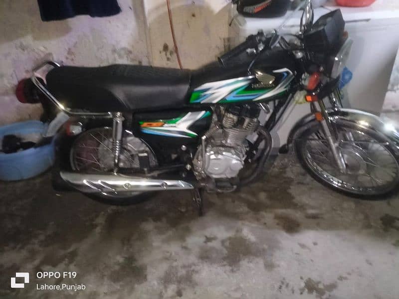 125 Honda sale urgent 11