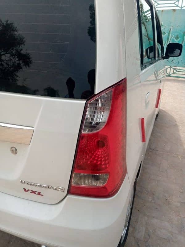 Suzuki Wagon R 2018 5