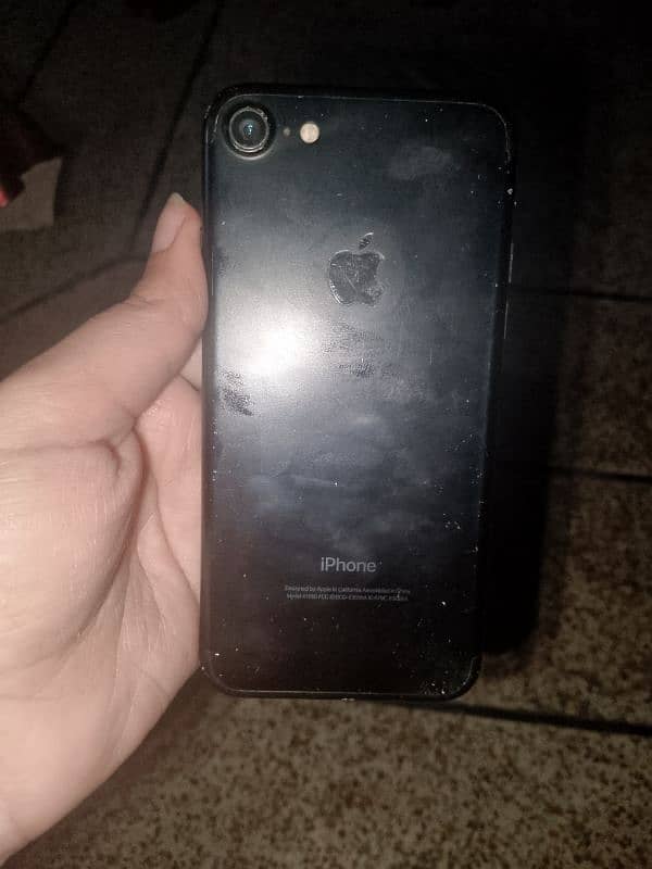 IPHONE 7 / 32GB 2