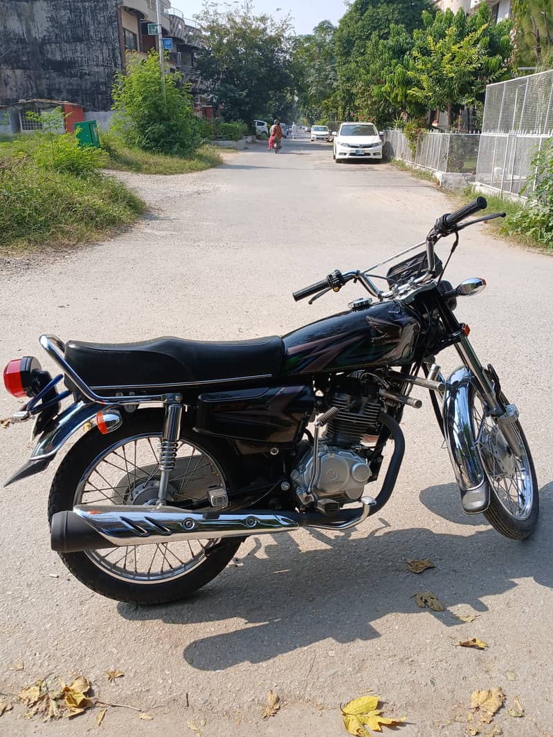 Honda CG 125 2023 1