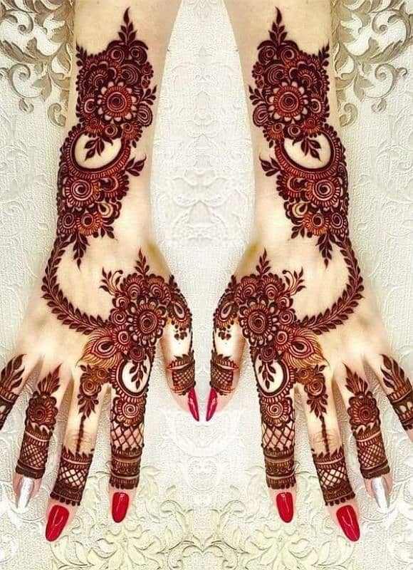 Bridal Henna Artist 14