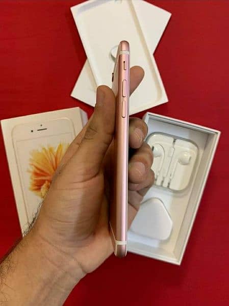 Apple iPhone 6s 64GB my WhatsApp number 0325*7045*867 0