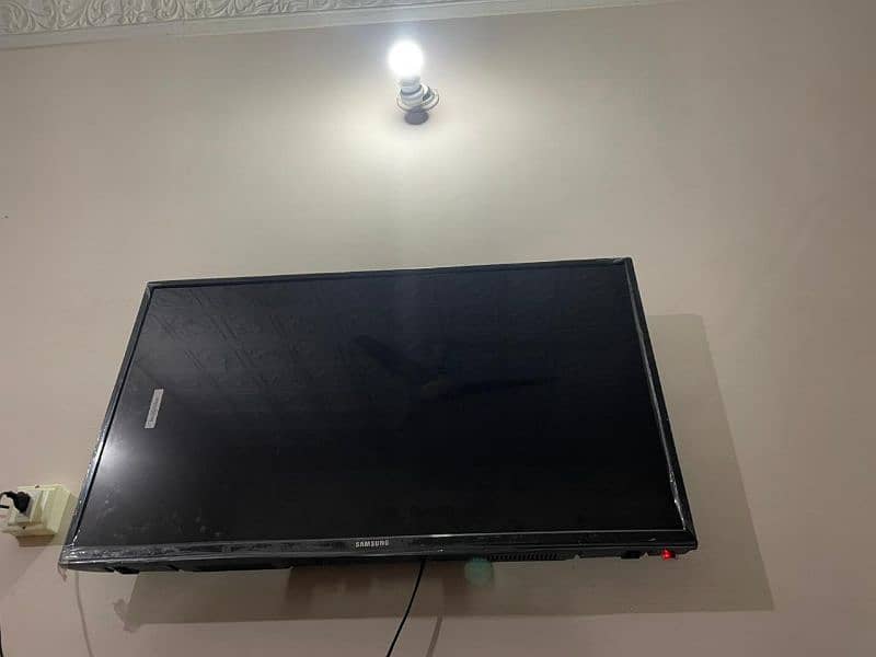 TV LCD Led Samsung Smart TV 3