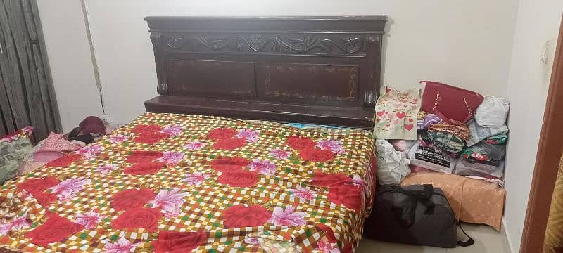 Wooden Bed Set (03 pieces) with Iron Stand 3