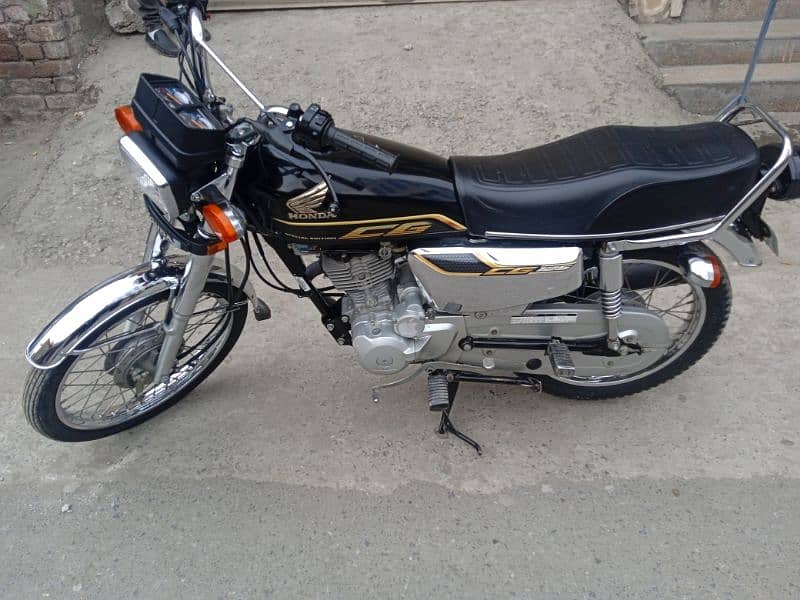 honda cg 125 self start 2022 model 0