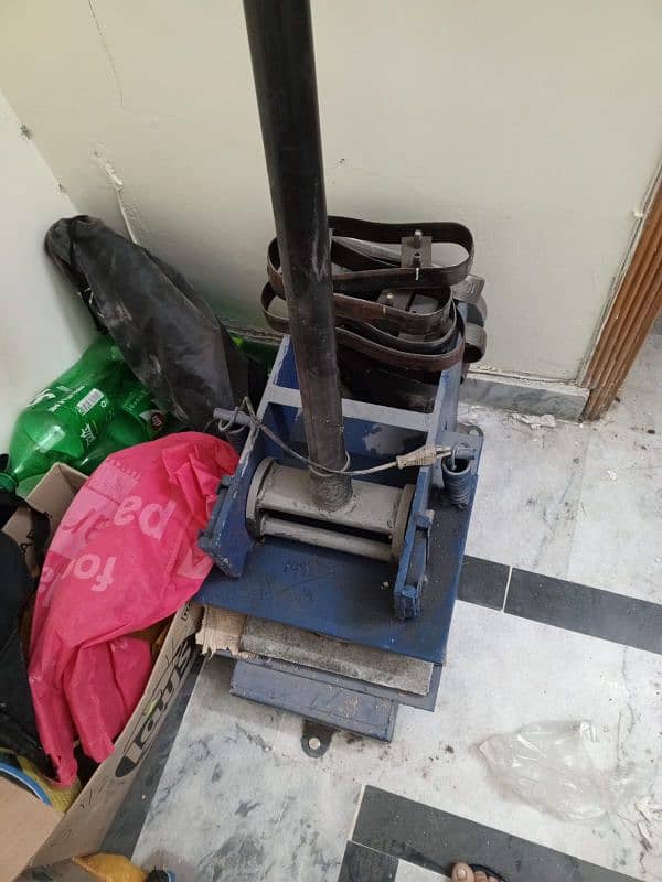 hawaai chappal ( flip flop) machine 4