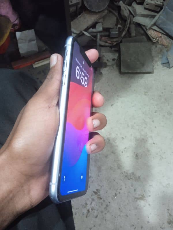 iPhone 11 64gb JV purple 0