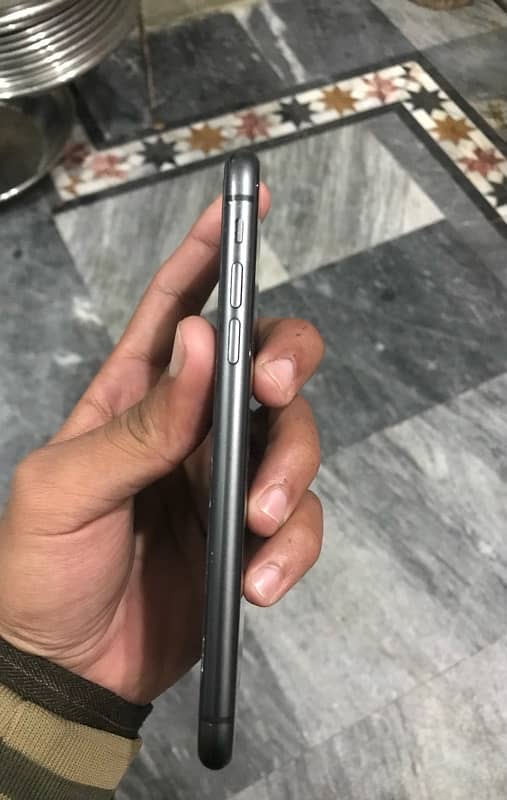 IPHONE 11 NON-PTA 4