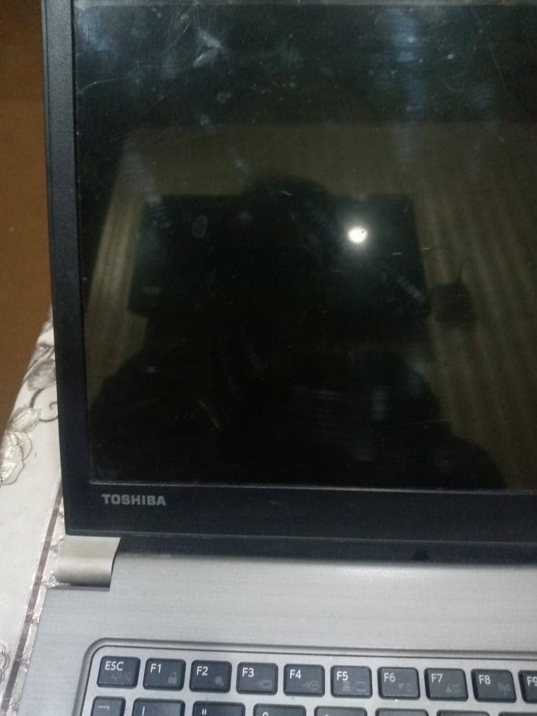 Toshiba i5 6th Generation Smart Laptop for Urgent Sale 3