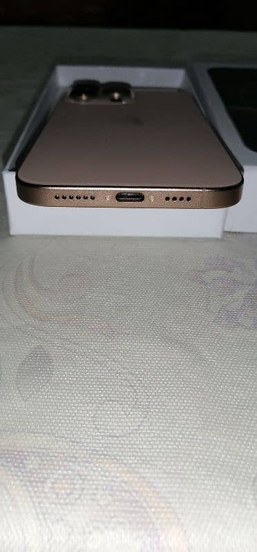 iphone 16 pro max desert Titanium 512GB pta approved 7