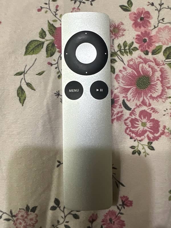 Apple TV remote 0