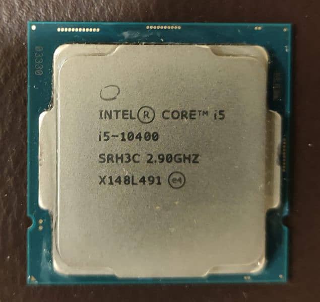 intel i5 10400 with integrated graphics processor. 2 months used 0