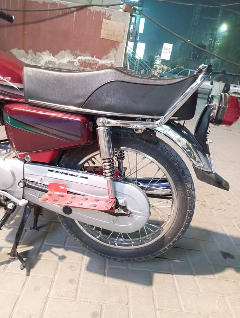 Honda CG 125 2013 8