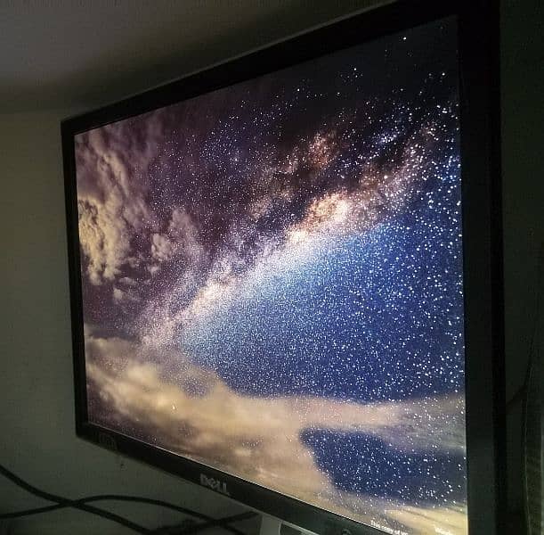 19inch Dell lcd for sale 1