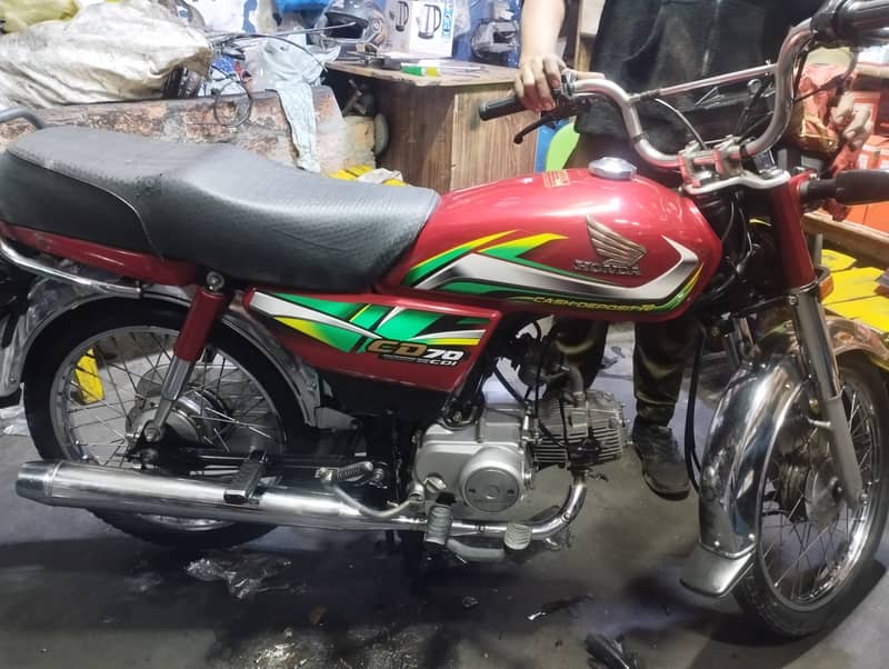 Honda CD 70 2022 5