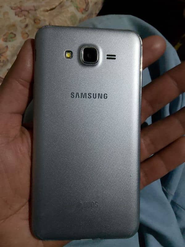 Samsung Galaxy j7 Core 10 by 8 condition 2GB 16GB amoled display 3