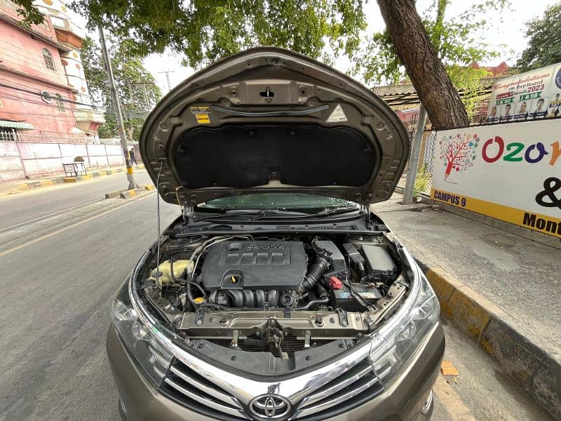 Toyota Altis Grande 2016 10