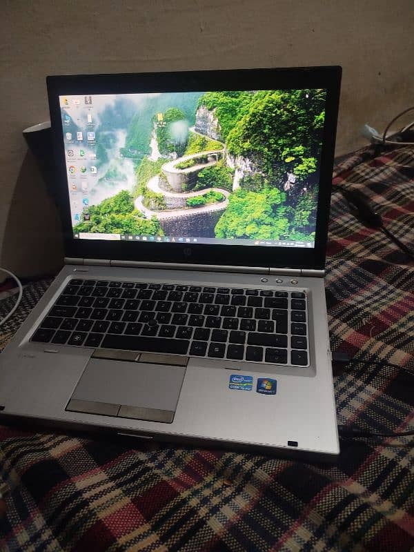 HP EliteBook 0