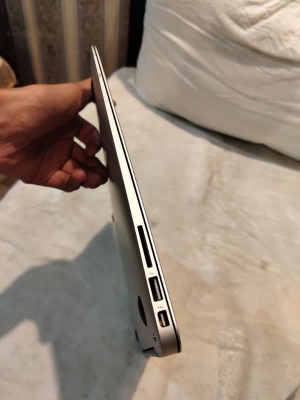 MacBook air 2017 model 13.3 inch. 4