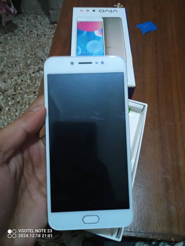 vivo y67 full box 5