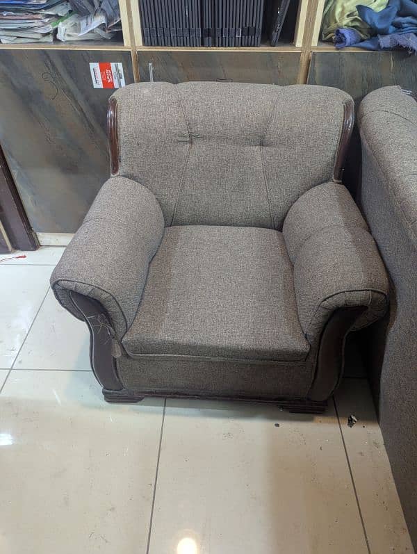 5 SEATER SOFFA URGENT SALE 1