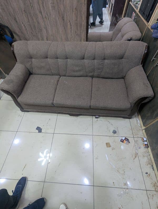 5 SEATER SOFFA URGENT SALE 4