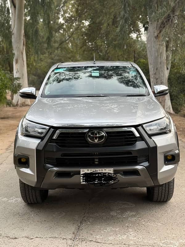 Toyota Hilux 2021 1