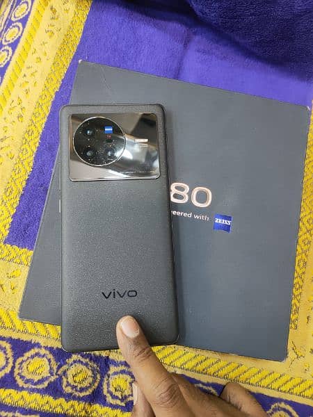 Vivo X80 12/256 1