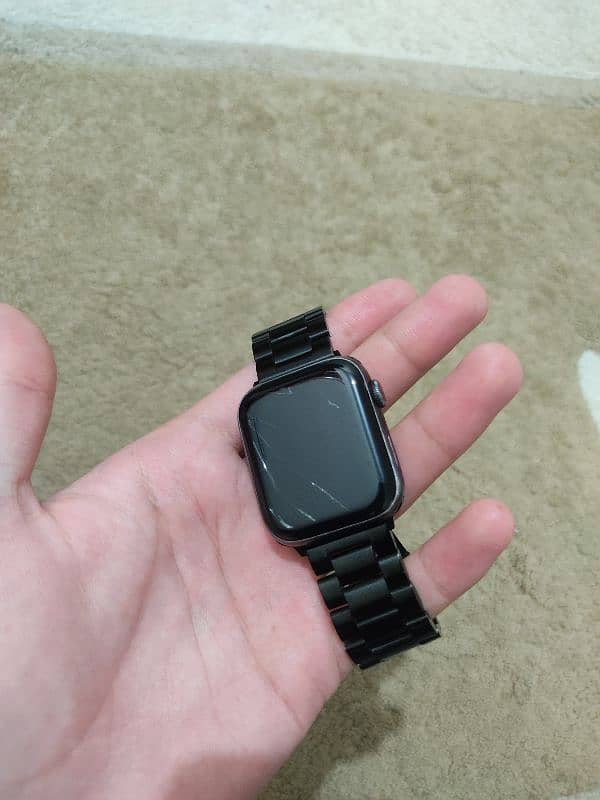 Apple watch series 5 44mm with box 3