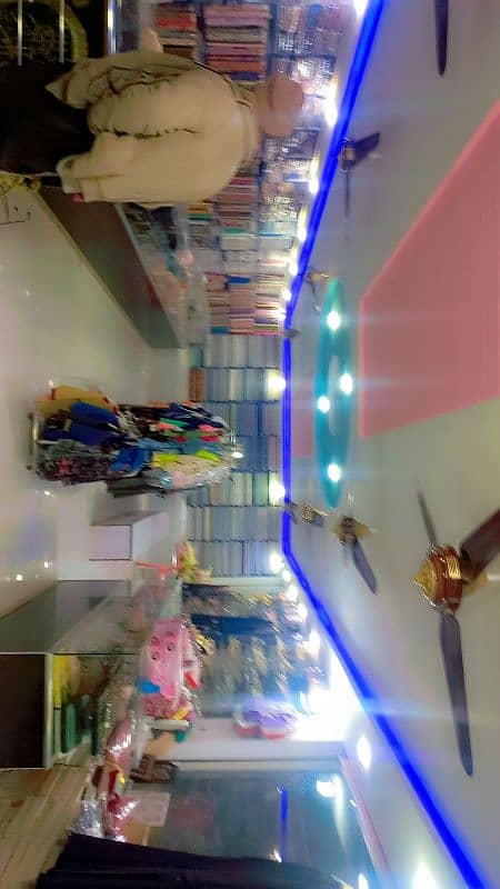 Garment Shopping Mall Fir Sale 3