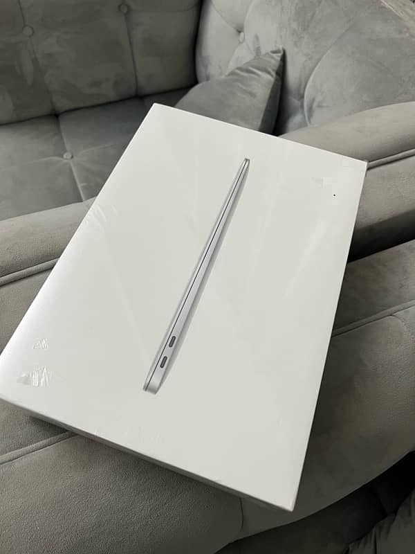 Macbook Air M1 8/256 Pin Pack Non Active 1