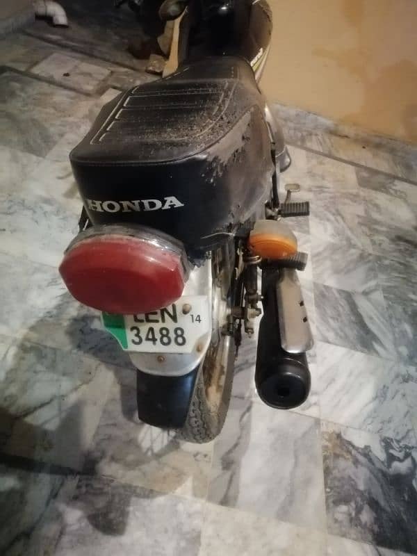 Honda cg125 black color 5