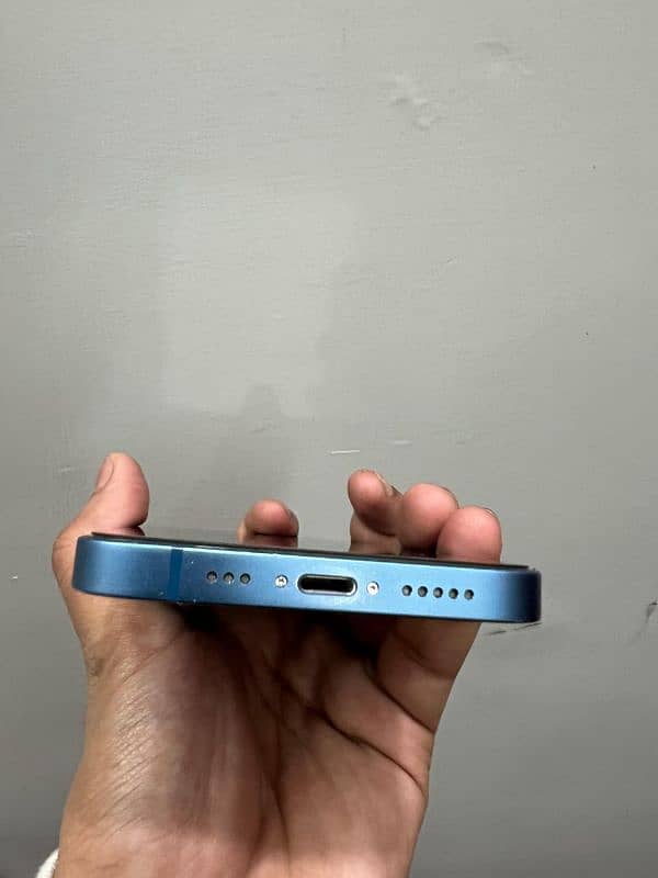 Iphone 13 for sale near johar town Lahore in 10/10 condition 2