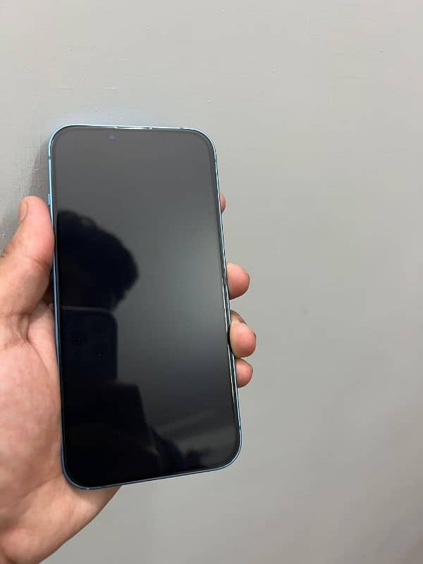 Iphone 13 for sale near johar town Lahore in 10/10 condition 6