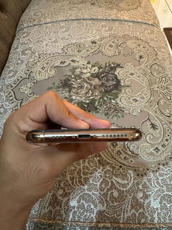 iPhone xs Max 1