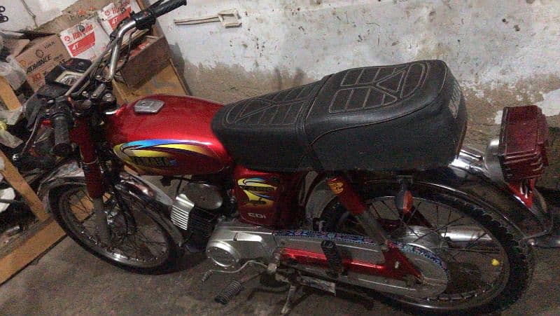 Yamaha 100-2010 model Good condition 0