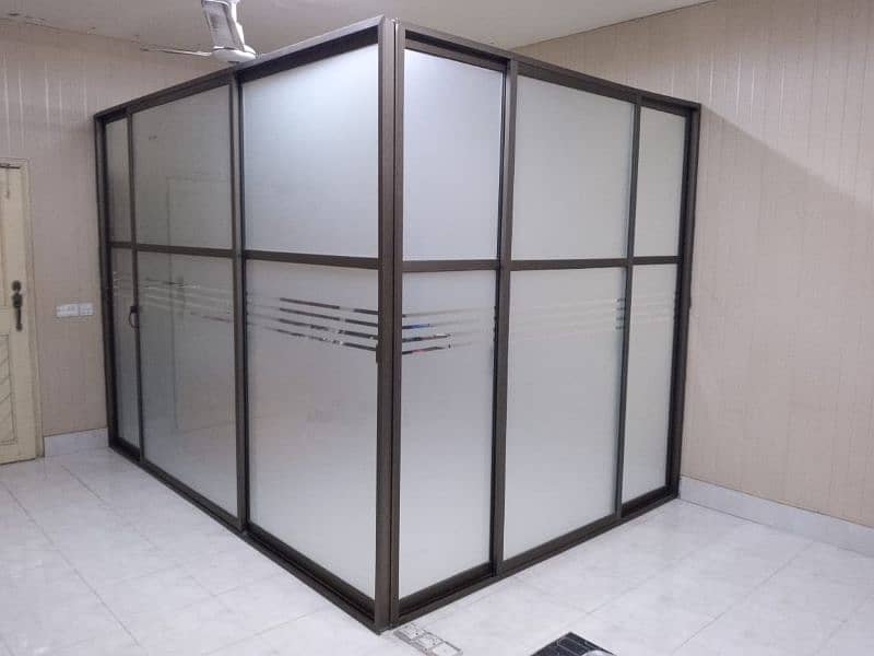 Transparent Office Wall Dividers of Glass 4