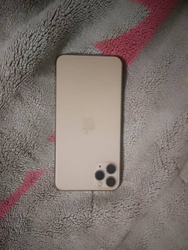 iPhone 11 Pro Max 0