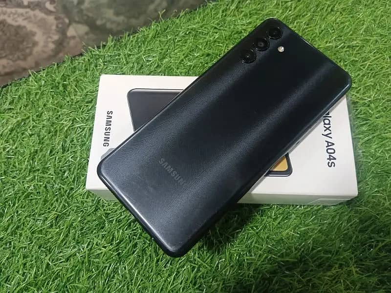 Samsung Galaxy A04S in 8 months warranty 0