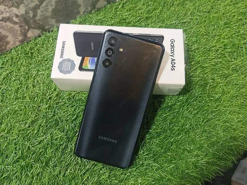 Samsung Galaxy A04S in 8 months warranty 2