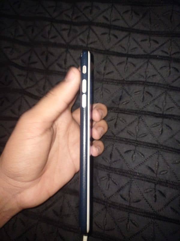 iphone 8 plus 256. gb exchange possible 2