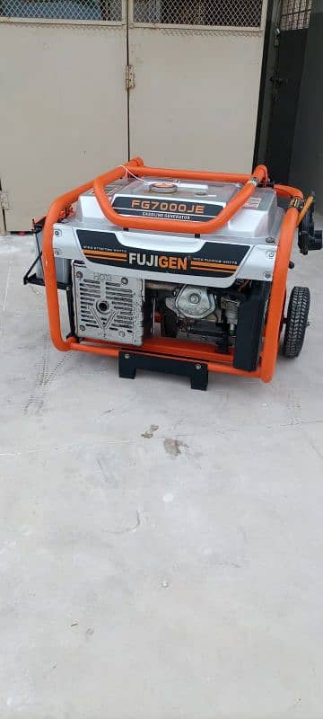 fujigen generator 6kv like brand new available. 7