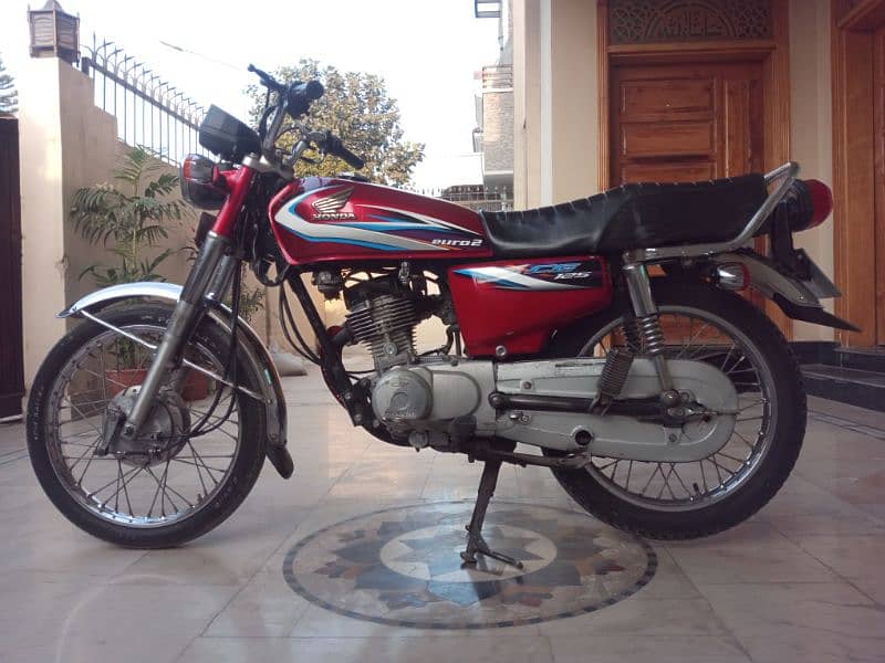 Honda CG-125 First Owner. 2015 Model Genuine Condition 10/10. 1