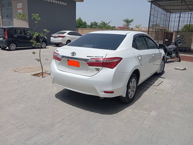 Toyota Corolla Altis 2016 4