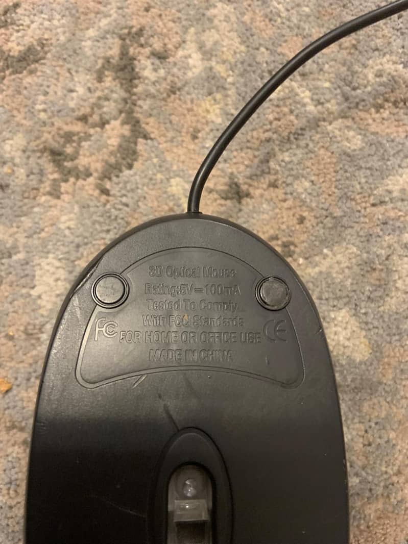 used 3d optical mouse with 1.2m long wire ( negotiable price ) 2