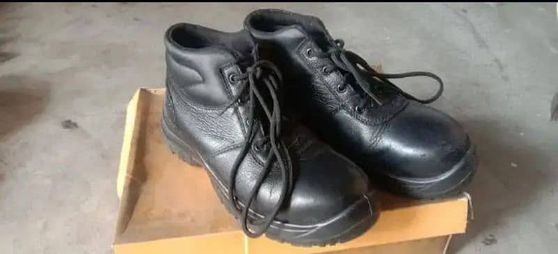 Safety shoes of Service 1