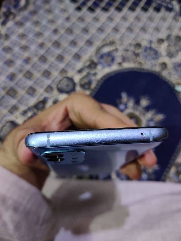 OnePlus 9r 10 by 10 condition 2