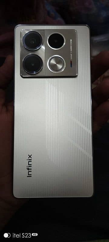 Neat and Mobile Infinix note 40 8