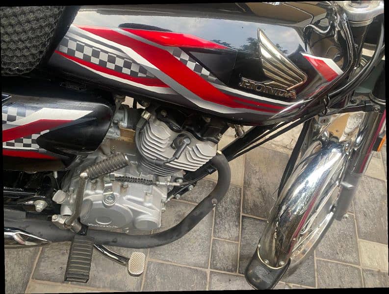 2024 Honda 125 CC Model for Sale | Only 2700 km driven, Lush condition 6