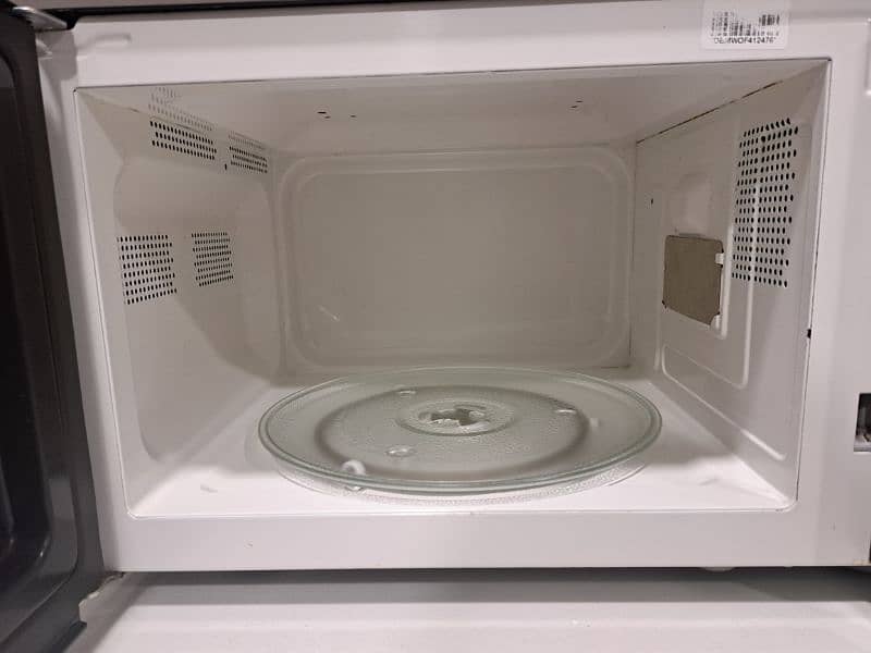 Dawlance Microwave 3